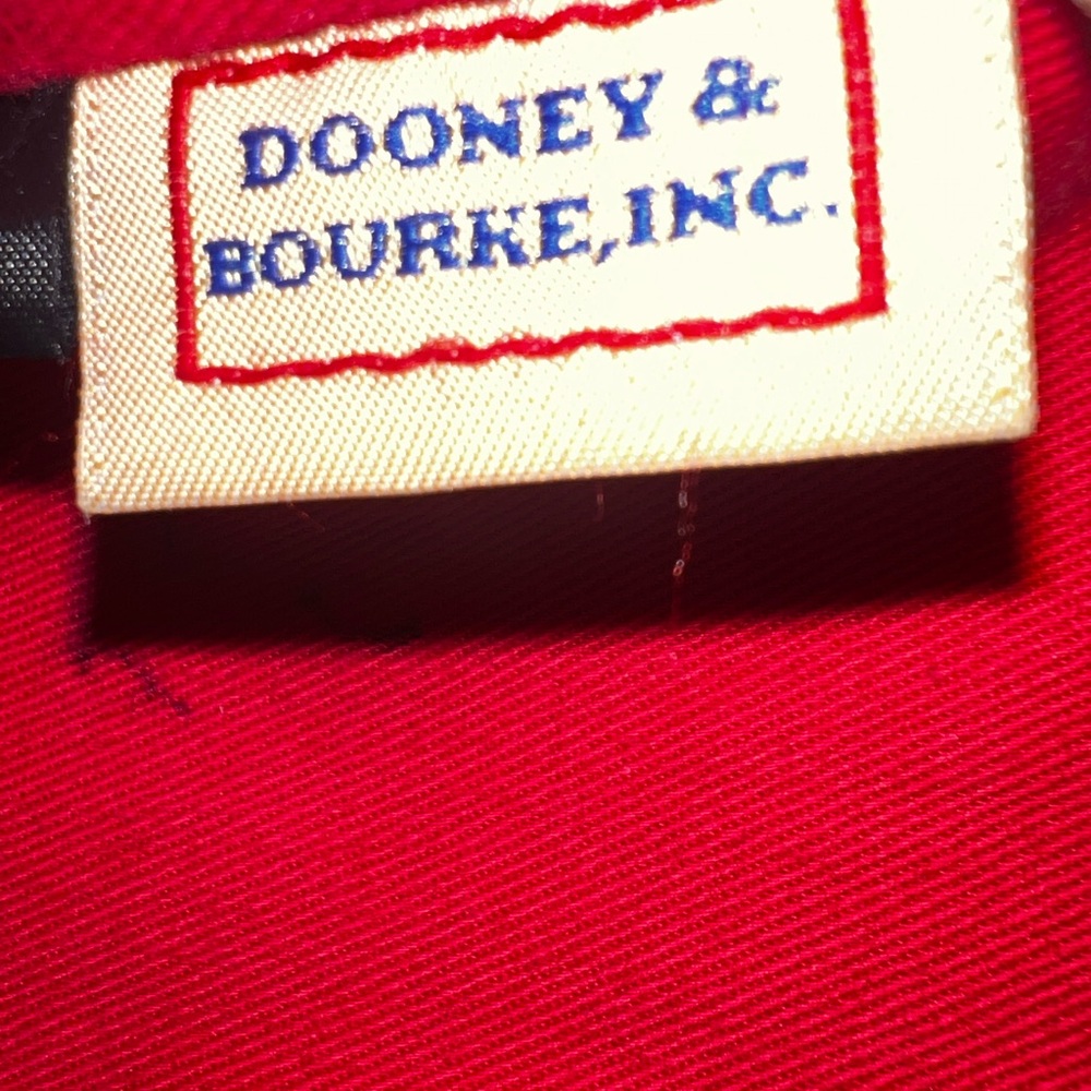 Dooney & Bourke classic tote. Rich t’moro brown canvas with caramel leather trim - Picture 5 of 16